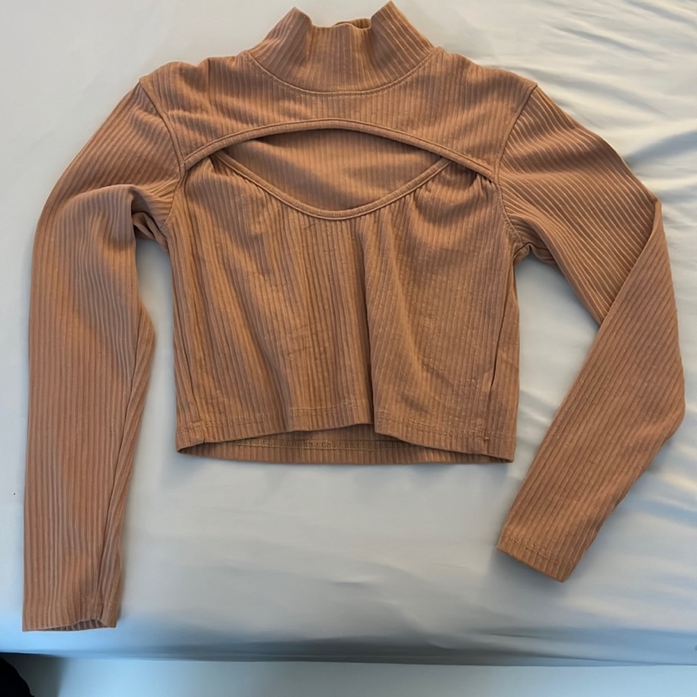 Light brown keyhole cut out cropped sweater with mock neck. NastyGal size 4